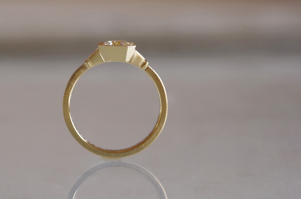 オーダーメイド　婚約指輪