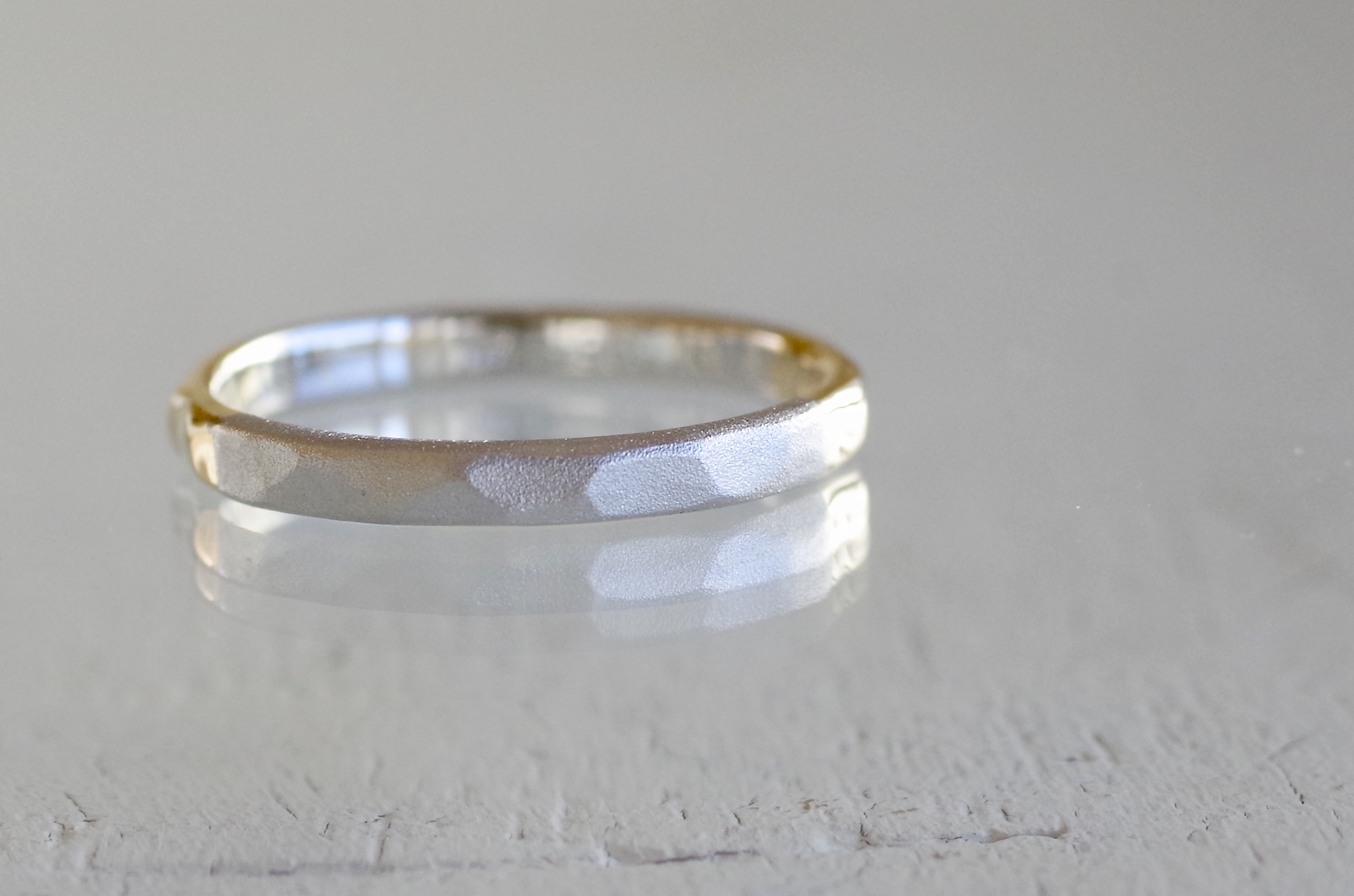 交互に違う金属を使ったフルオーダーの結婚指輪