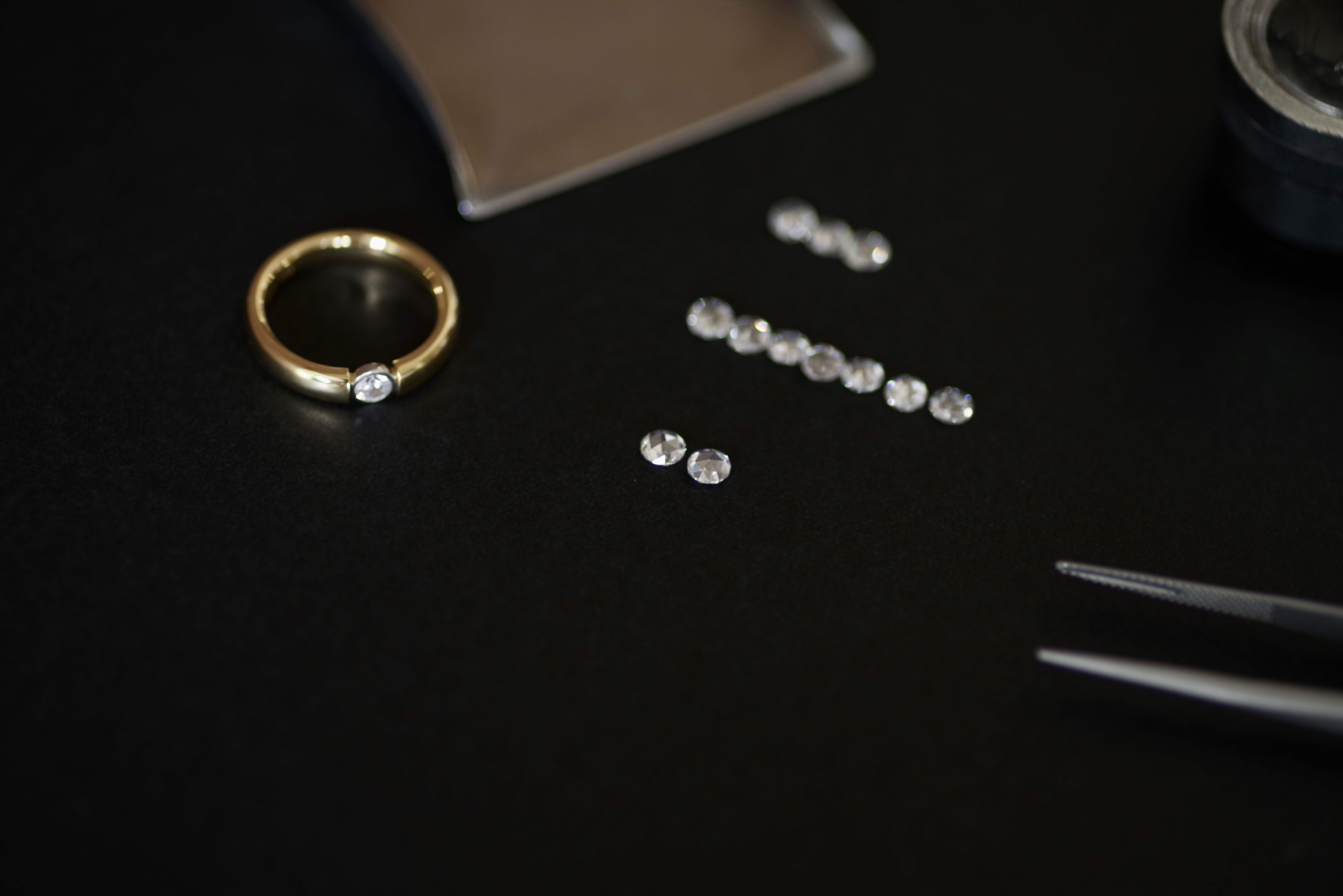 婚約指輪　オーダーメイド　ローズカット　ダイヤモンドの形