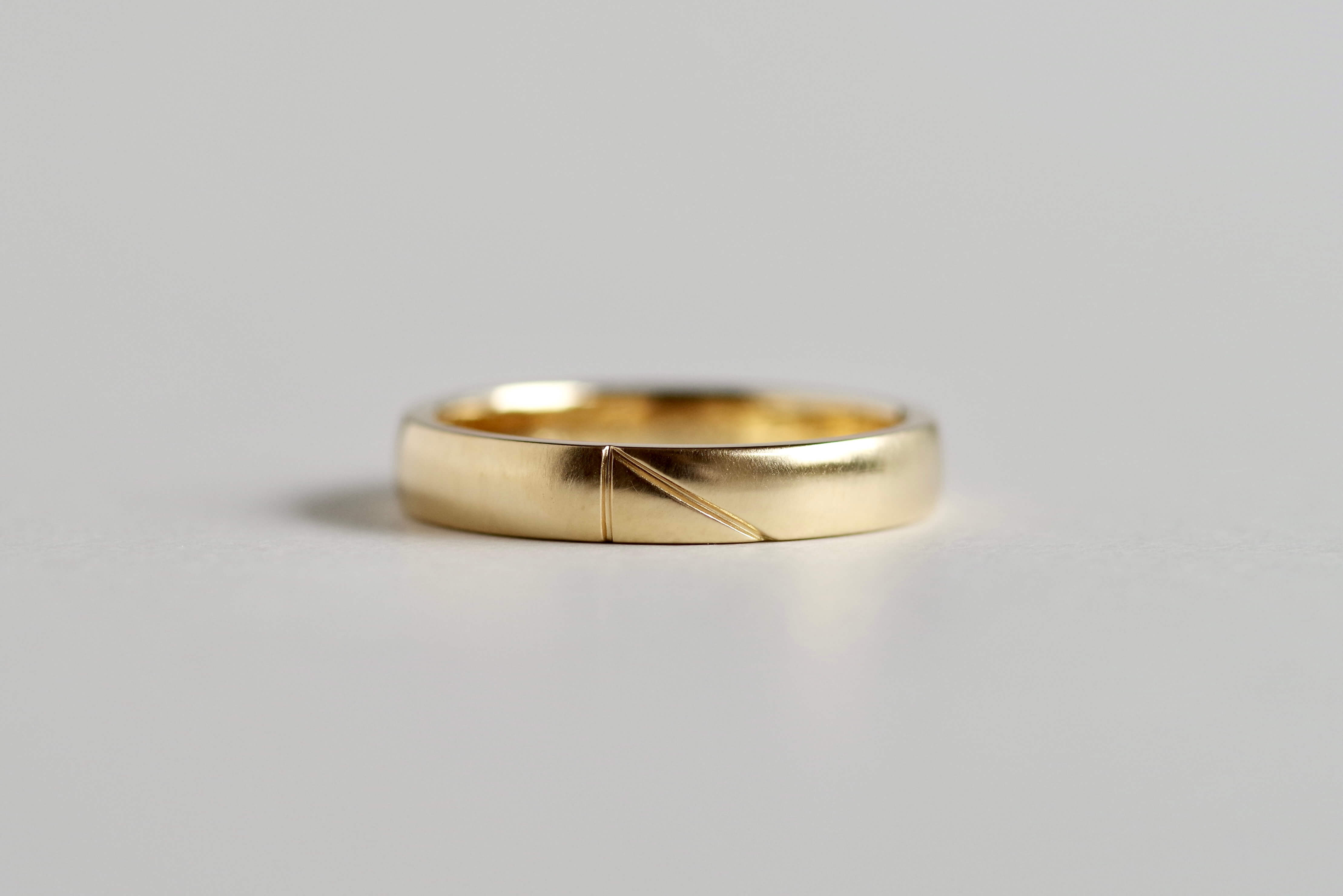 結婚指輪　オーダーメイド 　イニシャル彫り