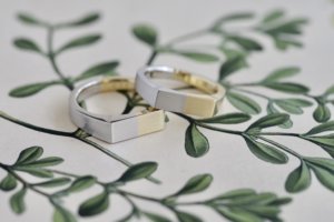 結婚指輪　オーダーメイド　２色　シグネットリング　印台