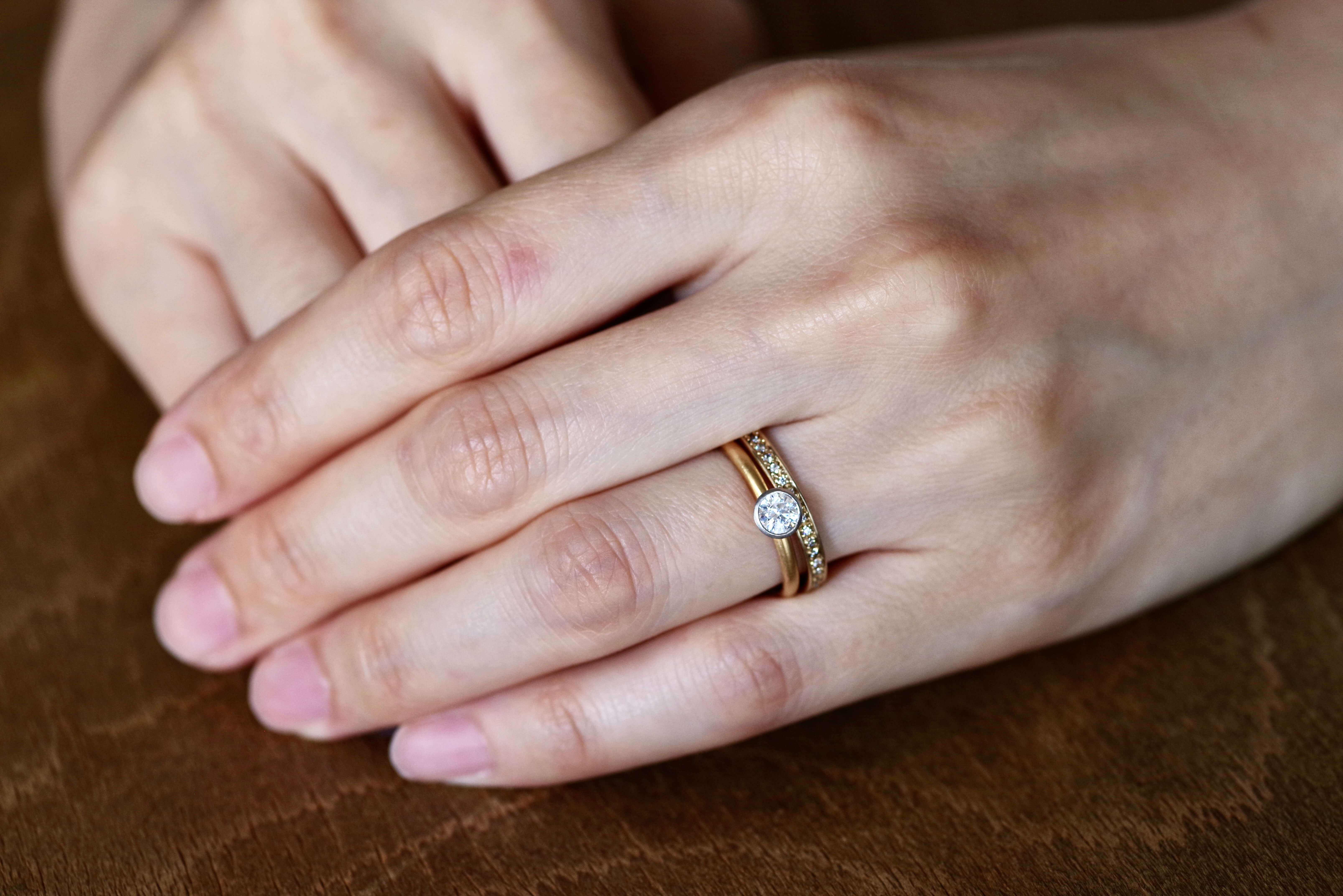 ソリティア　エタニティ　重ね付け　オーダーメイド　結婚指輪　婚約指輪
