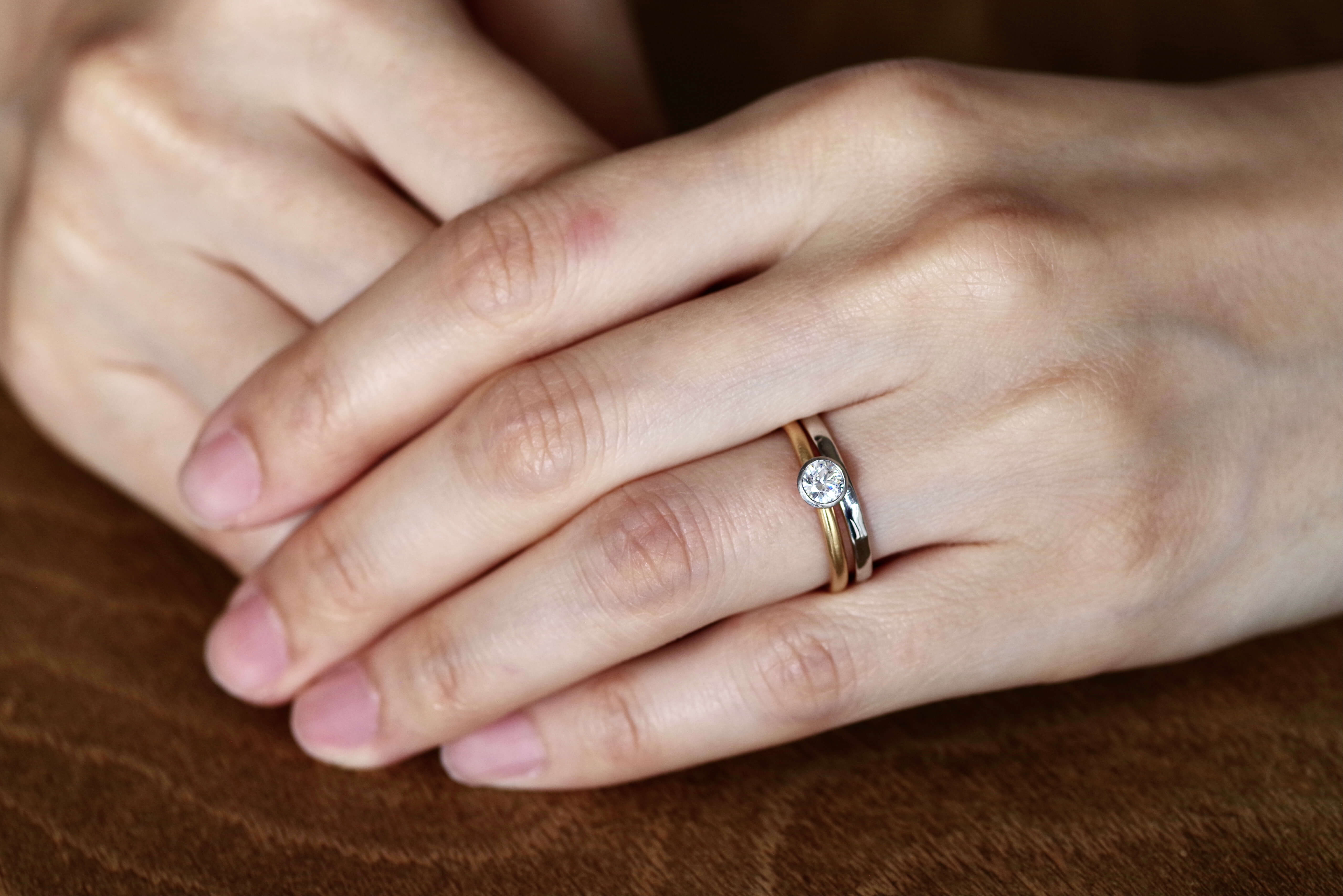ソリティア　細いリング　重ね付け　オーダーメイド　結婚指輪　婚約指輪