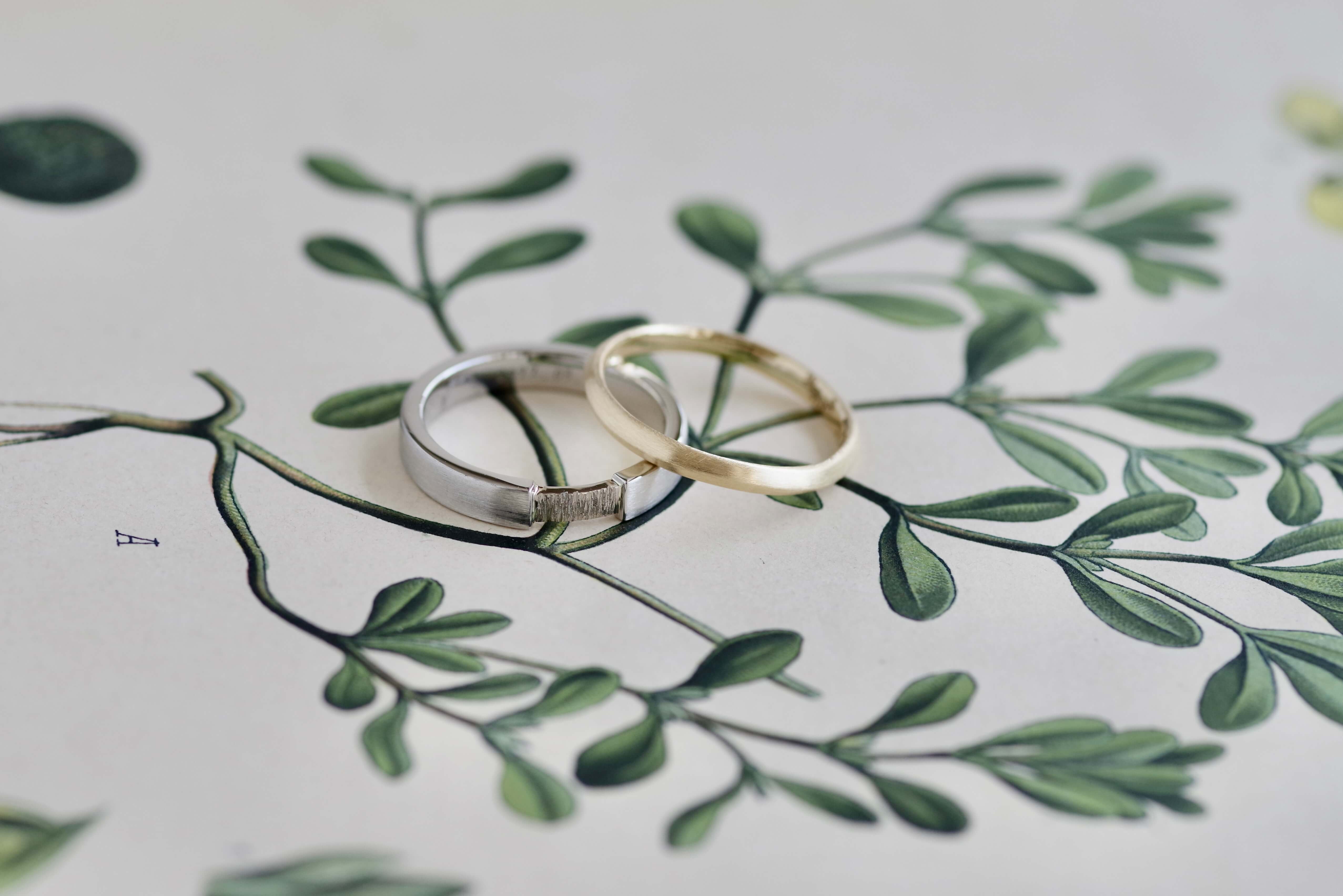結婚指輪　オーダーメイド　花冠の彫り