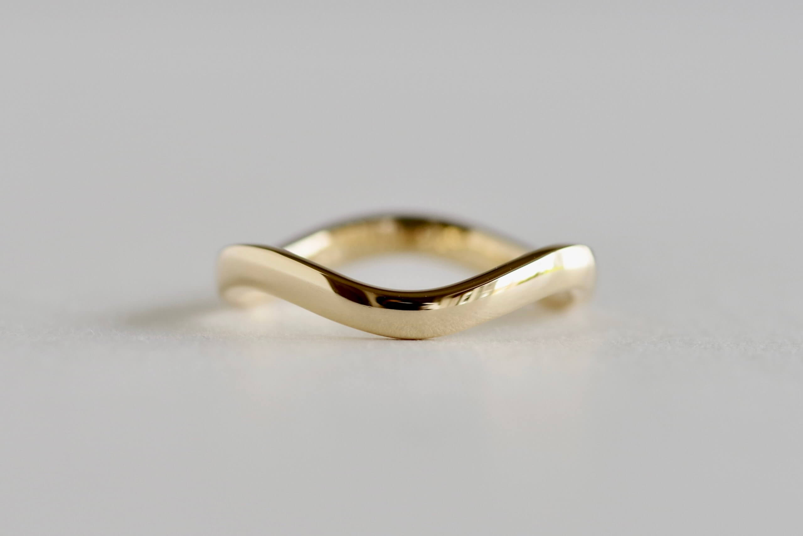 結婚指輪　オーダーメイド　カーブ