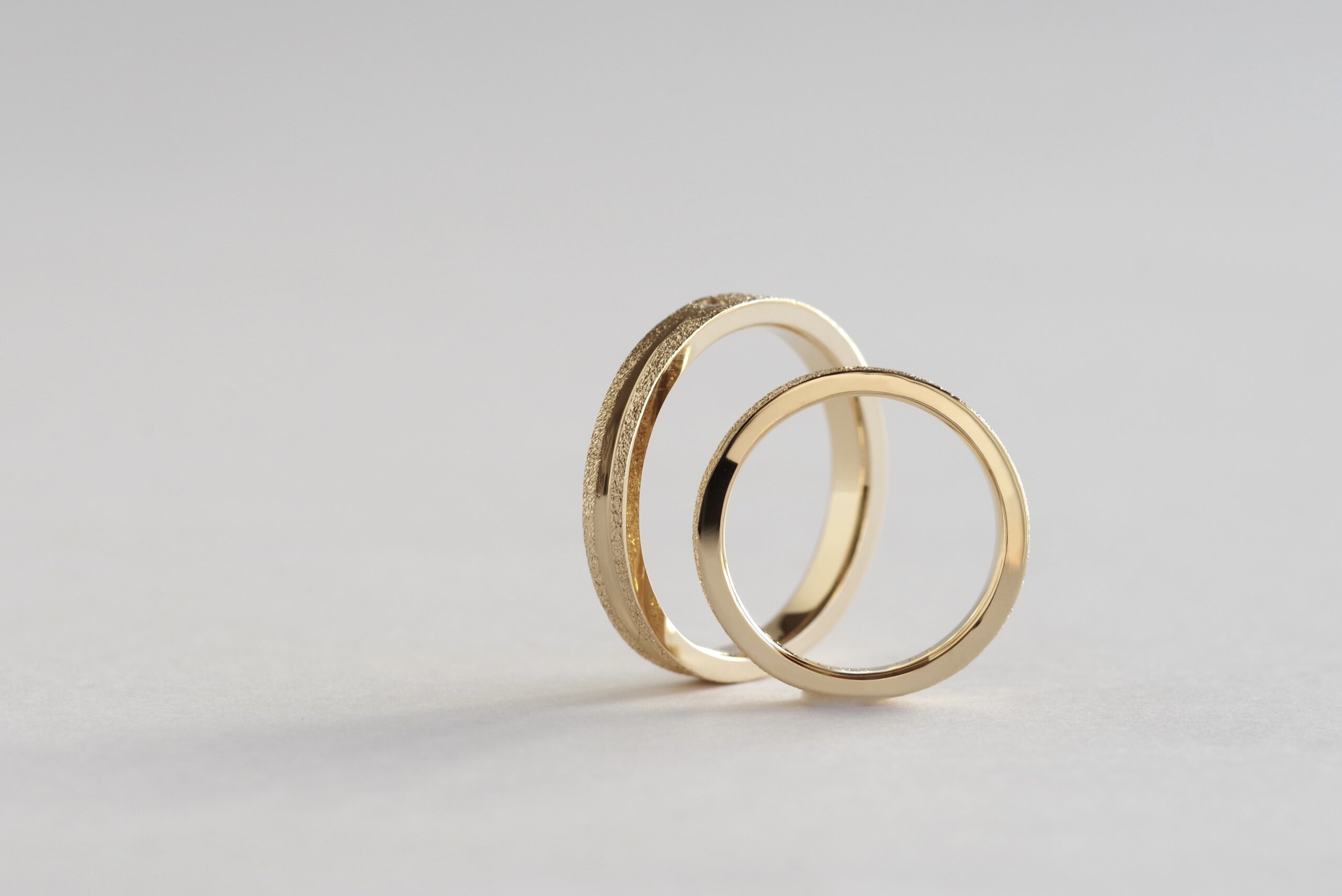 結婚指輪　オーダーメイド　スターダストに手彫り