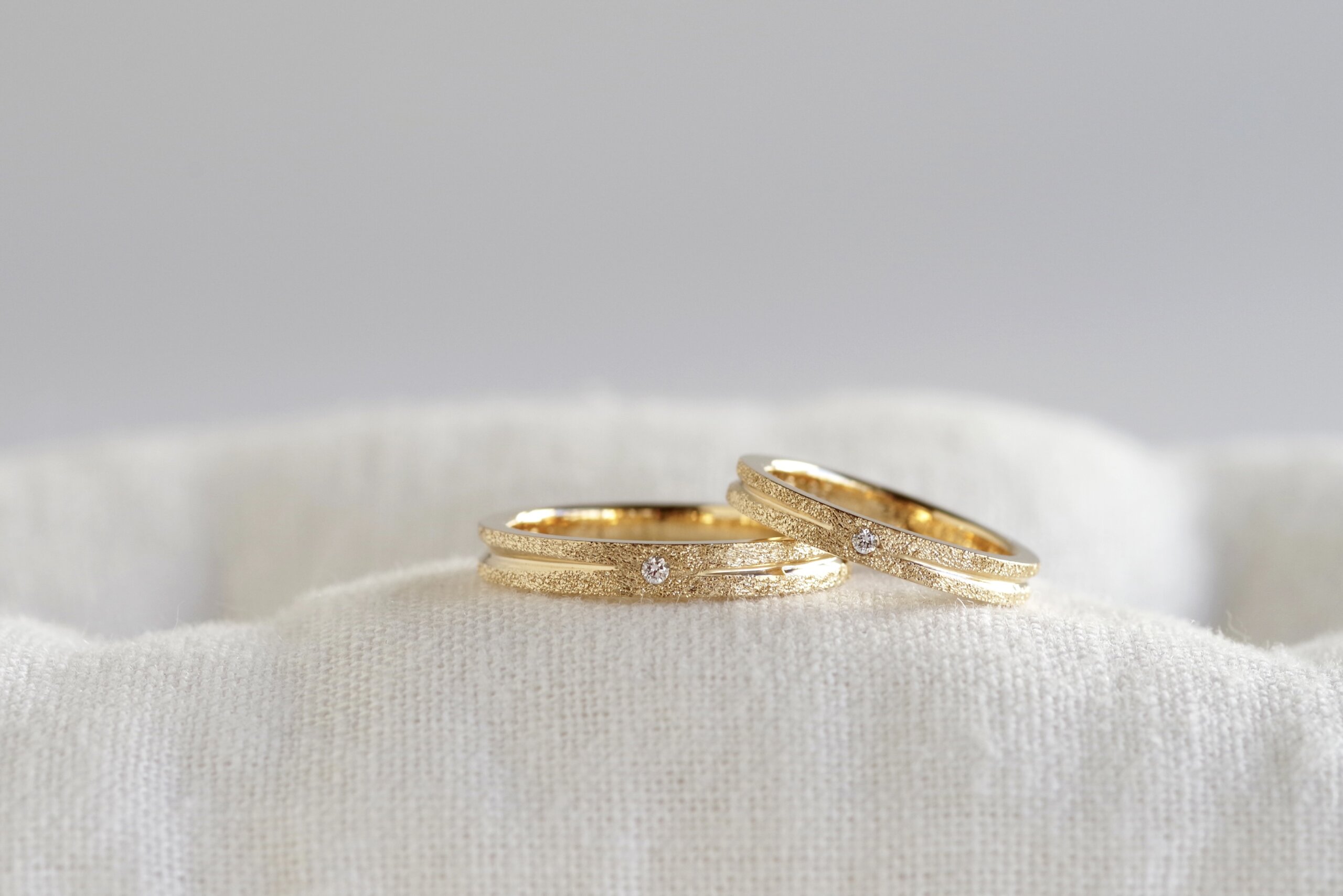 結婚指輪　オーダーメイド　スターダストに手彫り