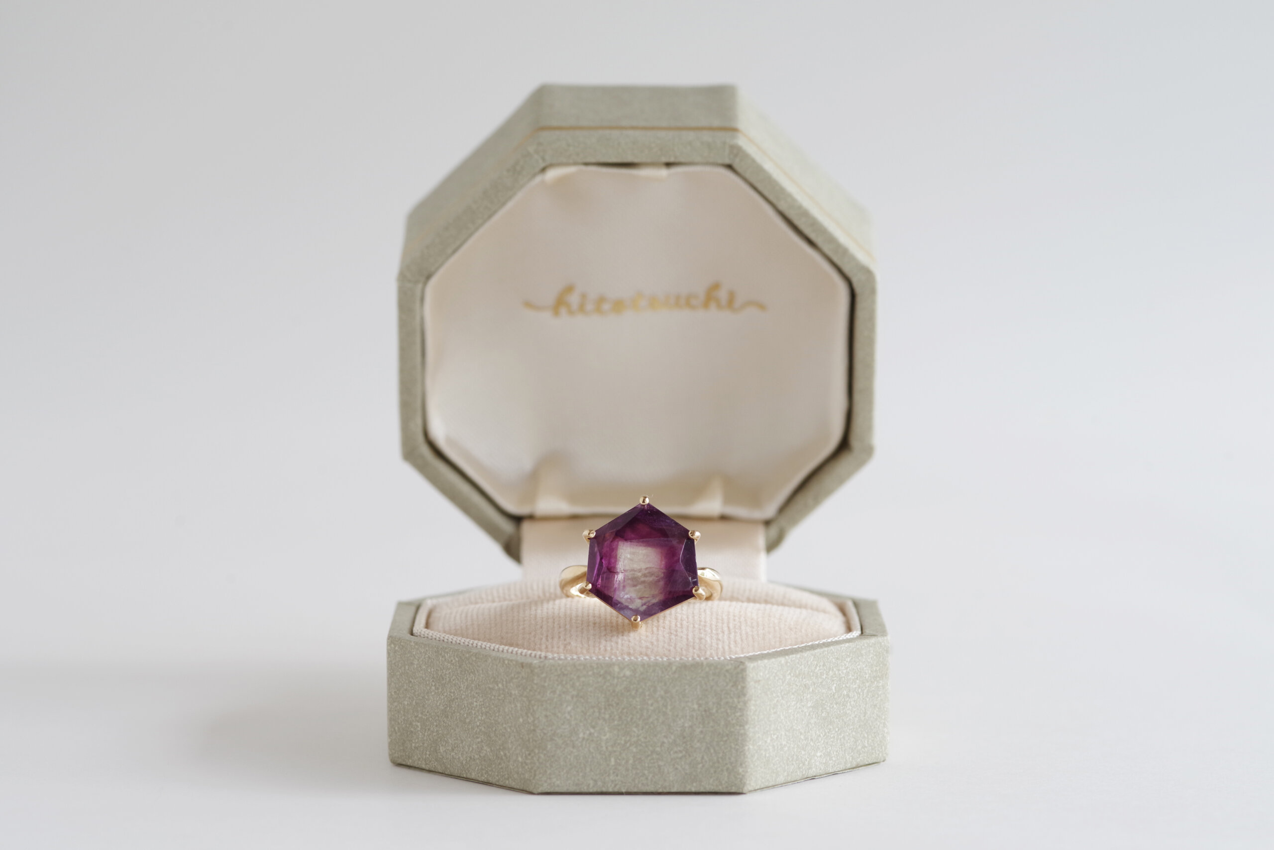 婚約指輪　オーダーメイド　フローライト