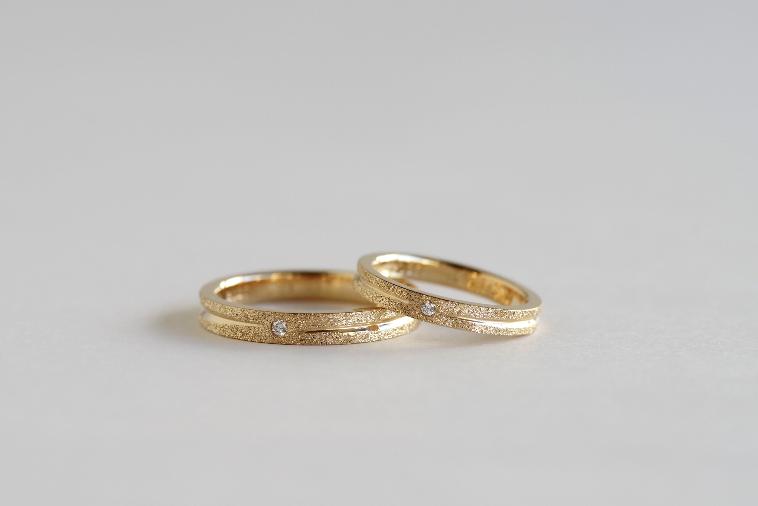 結婚指輪　オーダーメイド　スターダストに手彫り