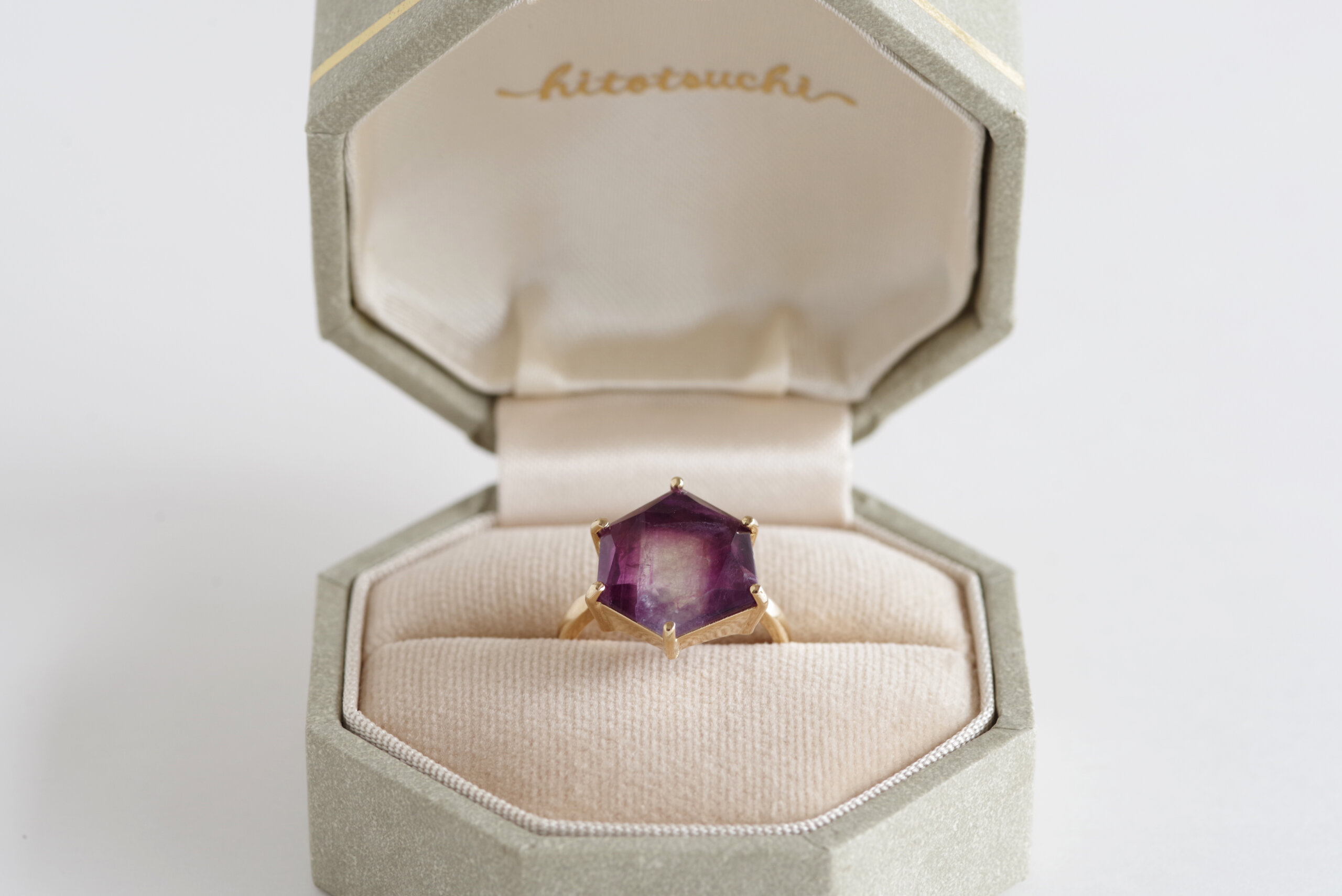 婚約指輪　オーダーメイド　フローライト