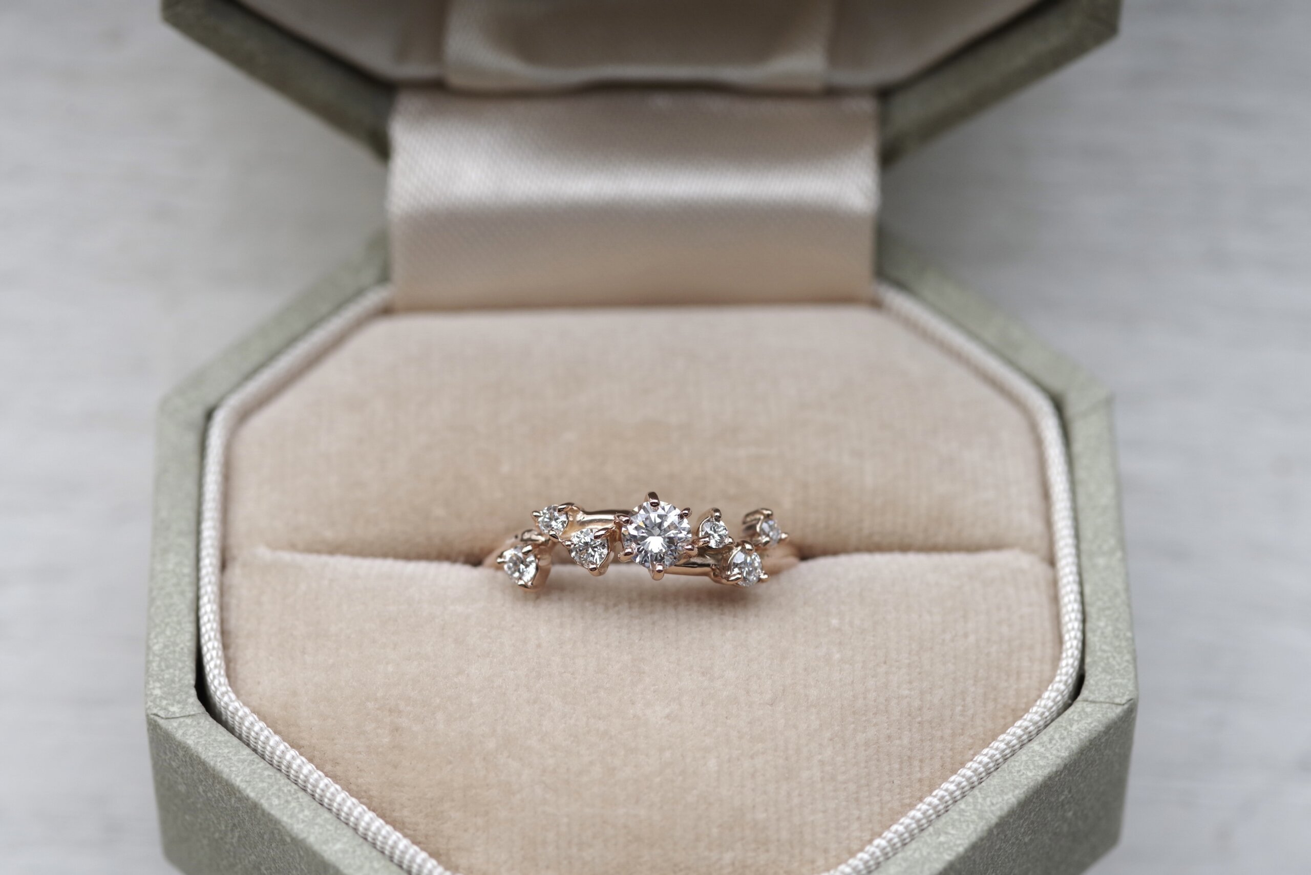 婚約指輪 オーダーメイド かすみ草