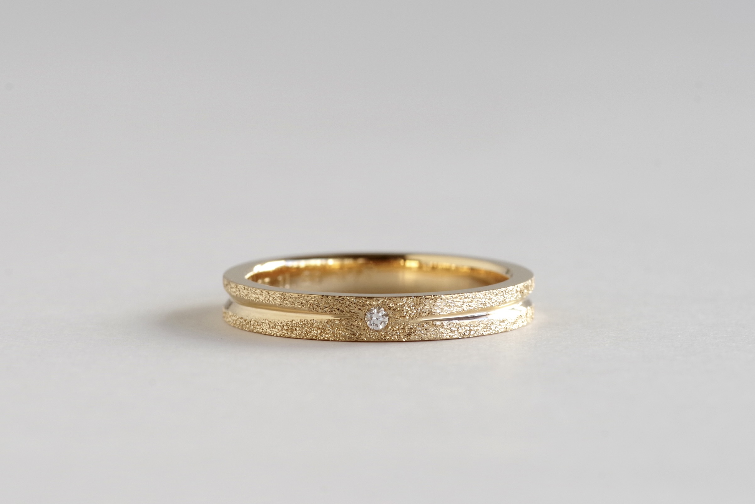 結婚指輪　オーダーメイド　スターダストに手彫り