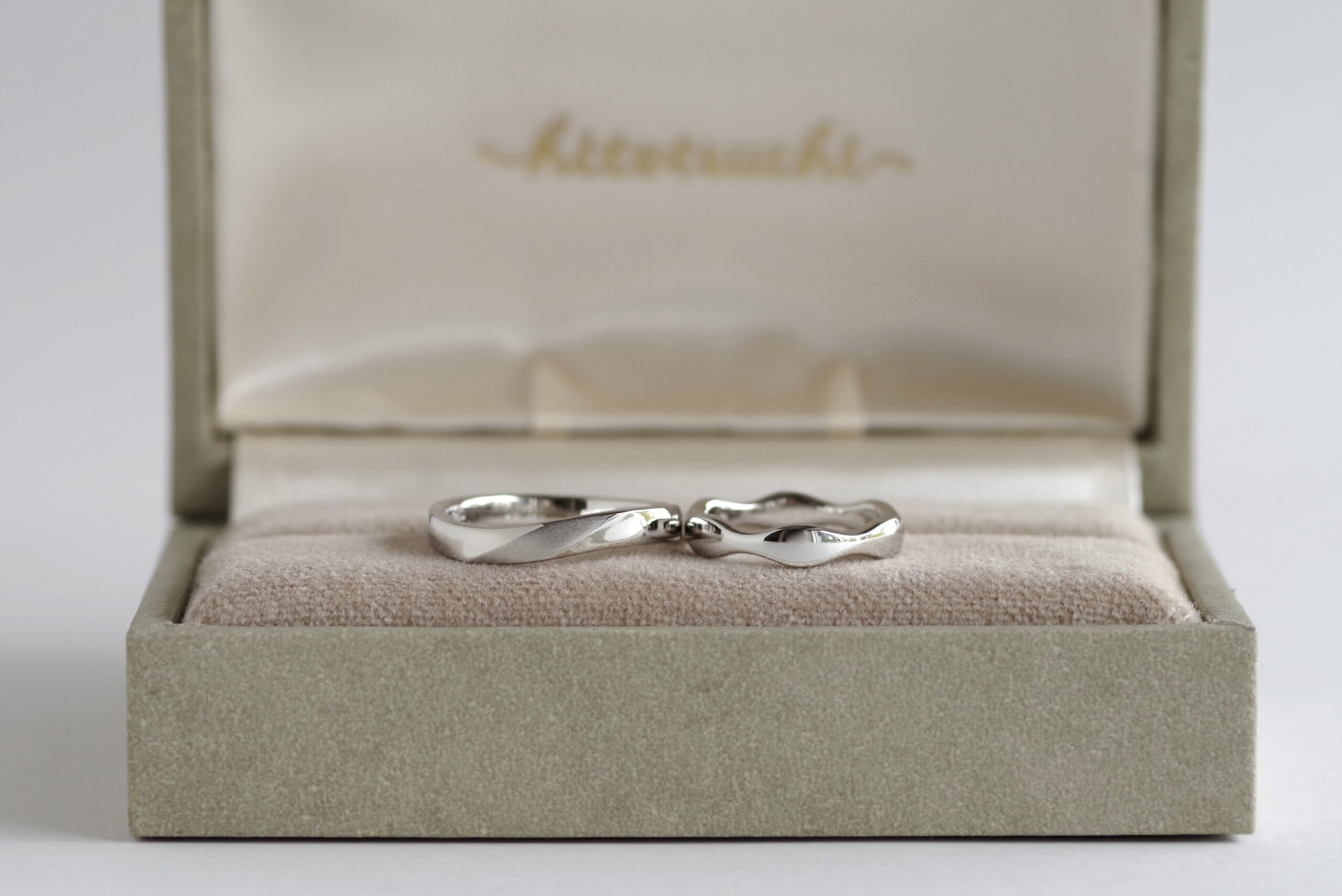 結婚指輪 オーダーメイド カーブやひねり